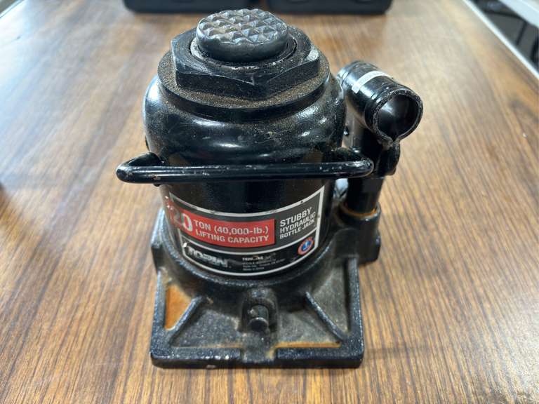 Torin 20 Ton Stubby Hydraulic Bottle Jack w/ Dual Hitch Receiver