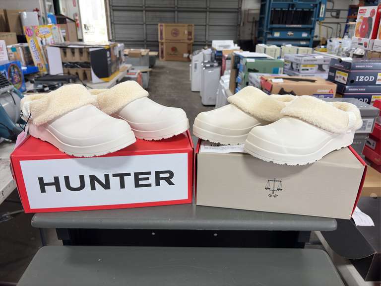 (2) Pairs Hunter Insulated Clogs -Women’s White Willow Size 8 & 9- *NIB