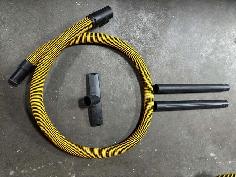 DeWalt 8gal Stainless Steel Wet/Dry Shop Vac