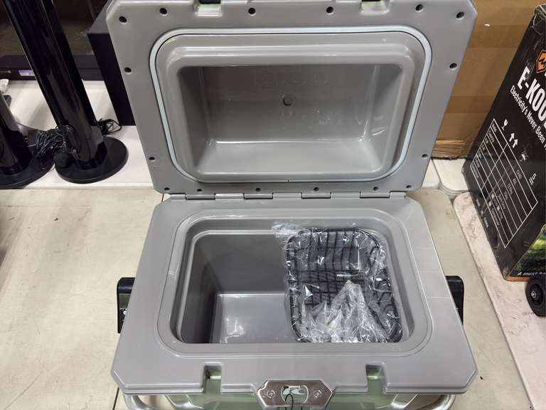 Igloo Cooler with Handle