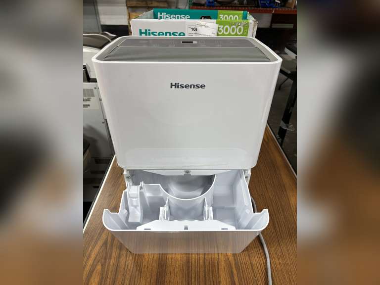 Hisense 3000sq ft Dehumidifer w/ Slide-Out Bucket *Tested/Works
