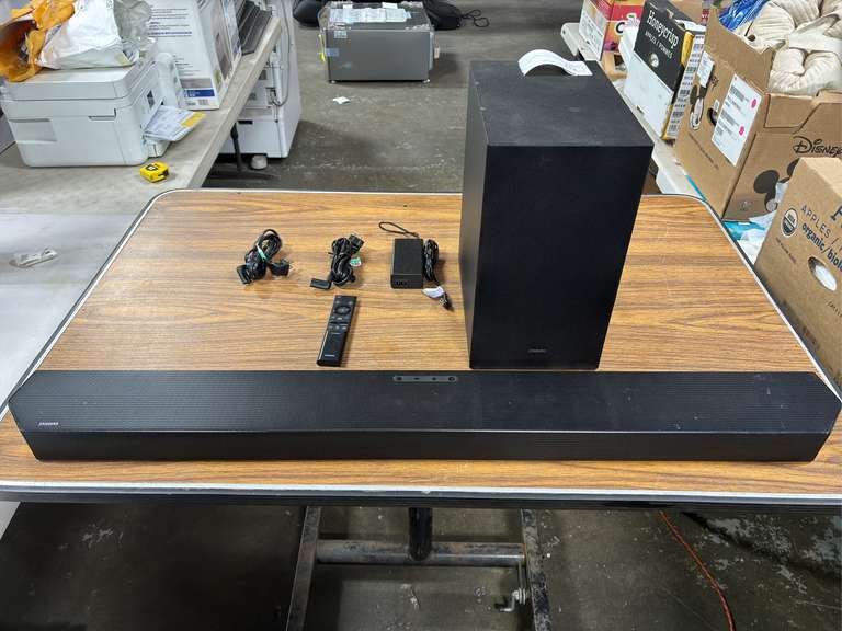 Samsung 40” Soundbar & Bass Speaker w/ Remote