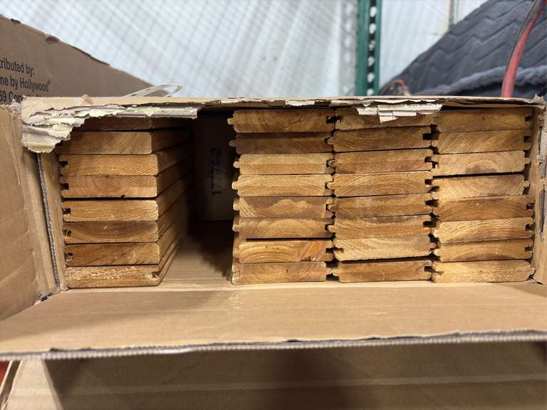 Vita 4’ x 4’ x 11” Garden Bed - VT17704 *Appears NIB