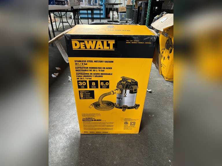 DeWalt 8gal Stainless Steel Wet/Dry Shop Vac