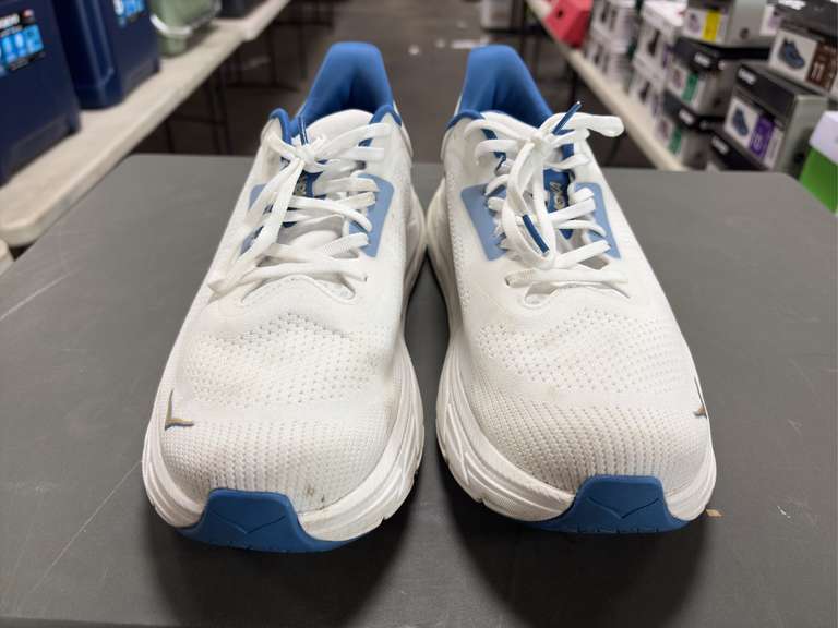 Hoka Arahi 7s Running Shoes - Men’s White Size 12D -