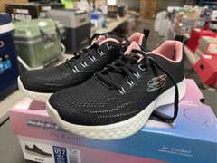 (2) Pairs Sketchers Air Cooled Lite Foam - Women’s Black & Blue Size 7 -