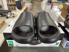 (4) Pairs Cushion Slide Ons -Unisex Black Sizes M/ L/ (2) XL-
