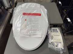 (2) Brondell EcoSeat S101 Non-Electric Bidet Toilet Seat - No batteries or power needed