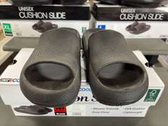 (4) Pairs Cushion Slide Ons -Unisex Black Sizes M/ L/ (2) XL-