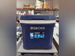 Igloo MAX-Cold Latitude 62qt Roller Cooler