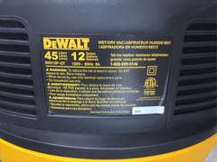 DeWalt Portable Wer/Dry Vacuum -50% Quieter