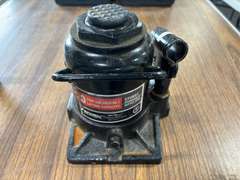 Torin 20 Ton Stubby Hydraulic Bottle Jack w/ Dual Hitch Receiver