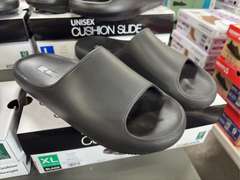 (4) Pairs Cushion Slide Ons -Unisex Black Sizes M/ L/ (2) XL-