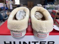 (2) Pairs Hunter Insulated Clogs -Women’s White Willow Size 8 & 9- *NIB