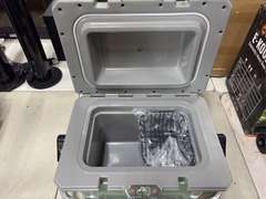 Igloo Cooler with Handle
