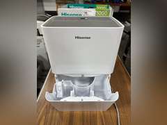 Hisense 3000sq ft Dehumidifer w/ Slide-Out Bucket *Tested/Works