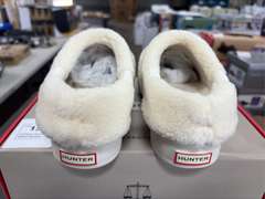 (2) Pairs Hunter Insulated Clogs -Women’s White Willow Size 8 & 9- *NIB