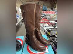 (2) B True Baretraps Boots - Women’s Brown & Black Size 7 - *NIB