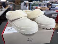 (2) Pairs Hunter Insulated Clogs -Women’s White Willow Size 8 & 9- *NIB