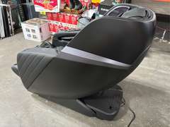 Insignia 3D Zero Gravity Full Body Massage Chair *NIB/Open Box