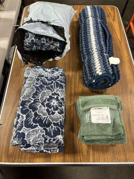 Blue & White Plush Bath Mat, (3) Floral Bath Towels, & 4pk Green Hand Towels