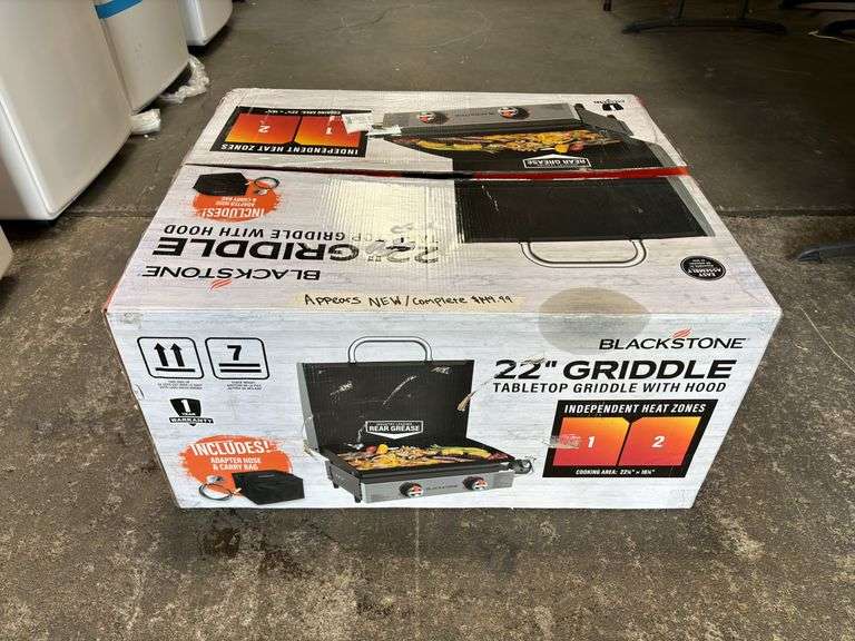 Blackstone 22” Tabletop Griddle with Hood