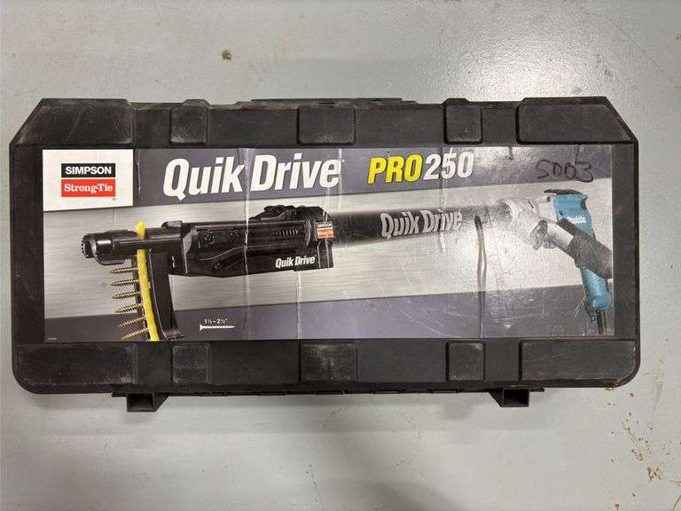 Makita Quik Drive Pro250 Auto-Feed Screw Driving System - 1-1/2" - 2-1/2" *Tested/Works