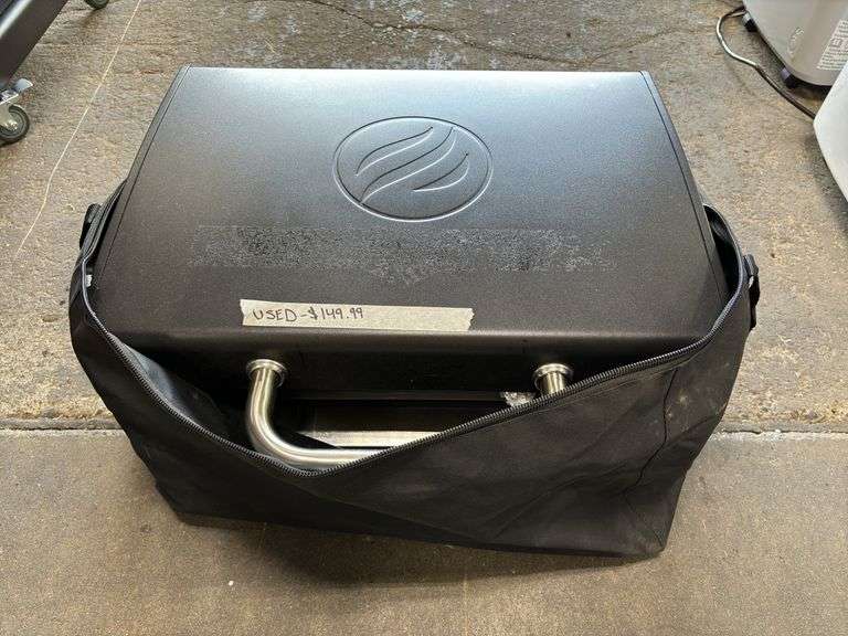 Blackstone 22” Tabletop Griddle with Hood