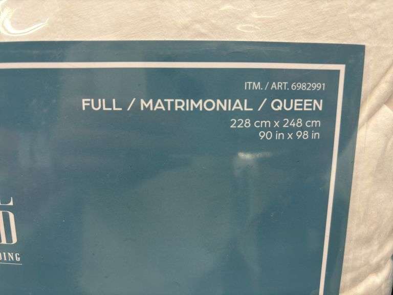 Hotel Grand Queen White Down Comforter