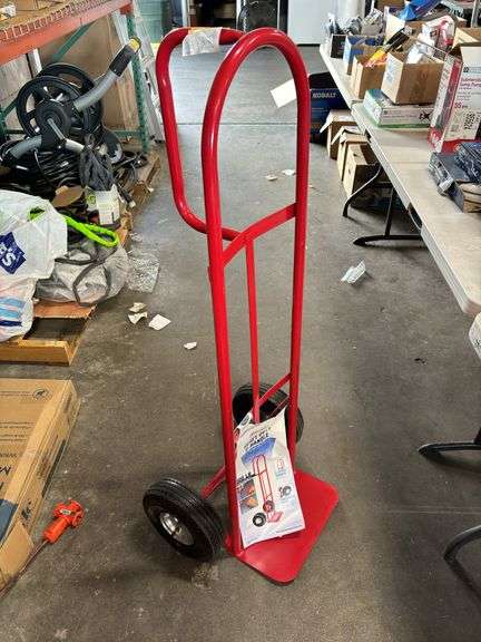 Milwaukee Heavy Duty D-Handle Hand Truck w/ Spare Tires