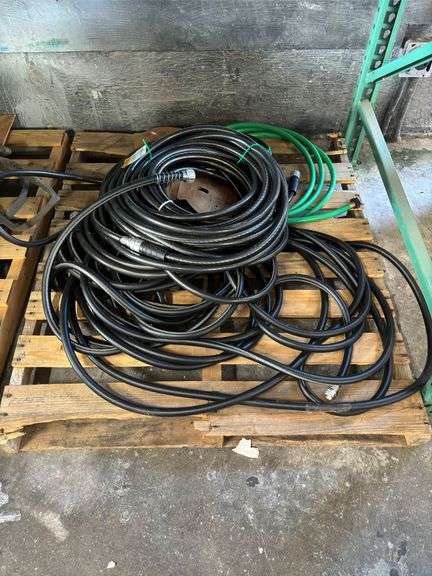Assorted Never-Kink Garden Hoses & Ames Hose Reel