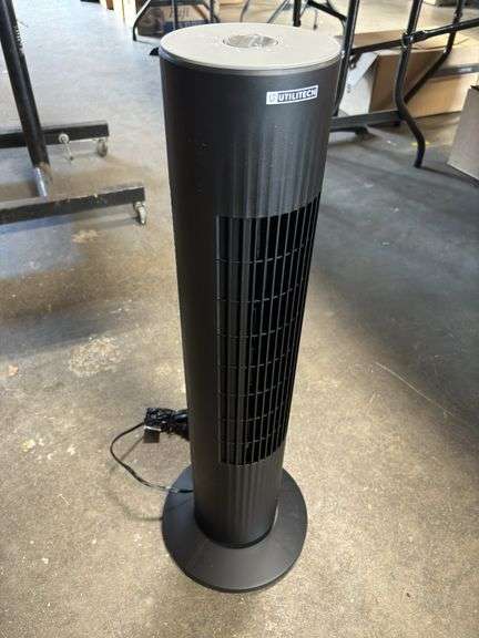 Utilitech 28" 3 Speed Oscillating Tower Fan