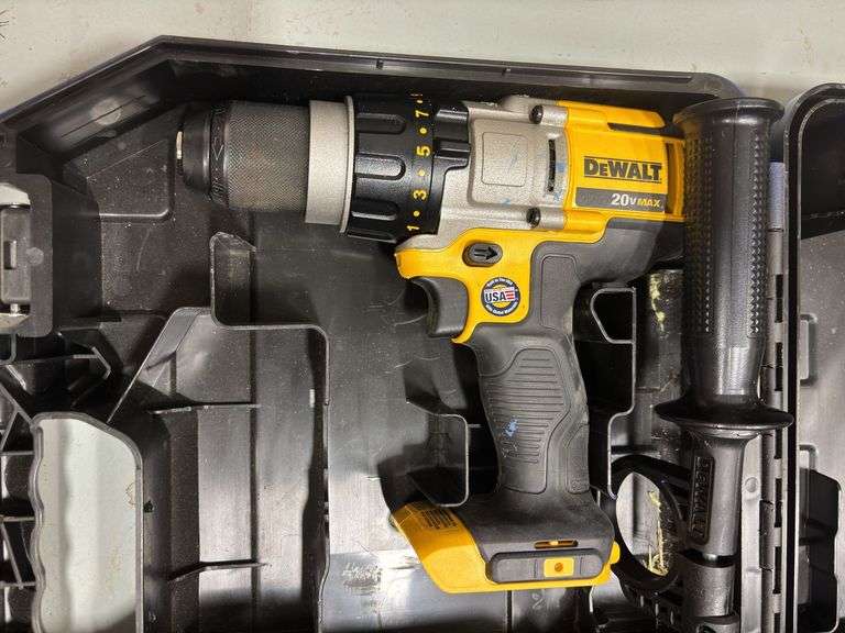 (2) DeWalt Cordless 20v Max XR Hammer Drill/Driver Kits w/ Battery & Charger *Tested/Works