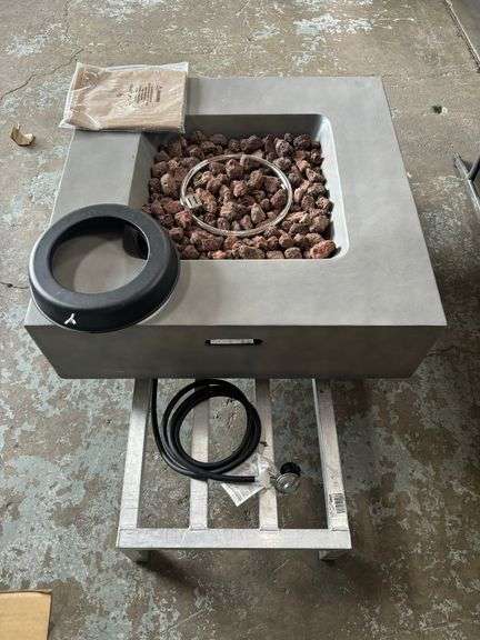 Green Patio 35” x 35” Fire Pit *NIB