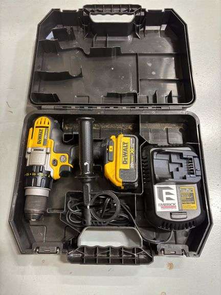 DeWalt Cordless 20v Max XR Hammer Drill/Driver Kit w/ Charger