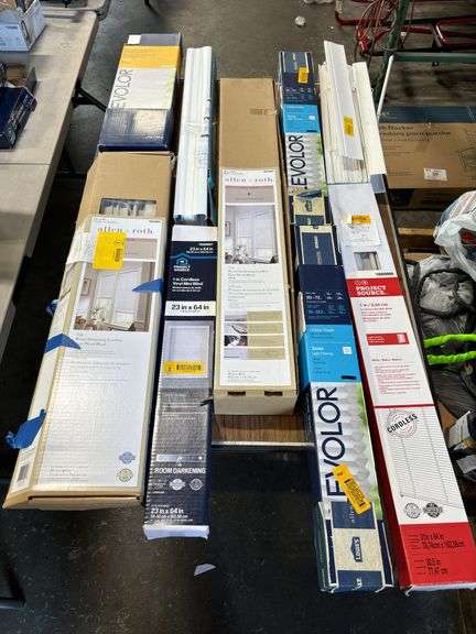 (10) Assorted Blinds