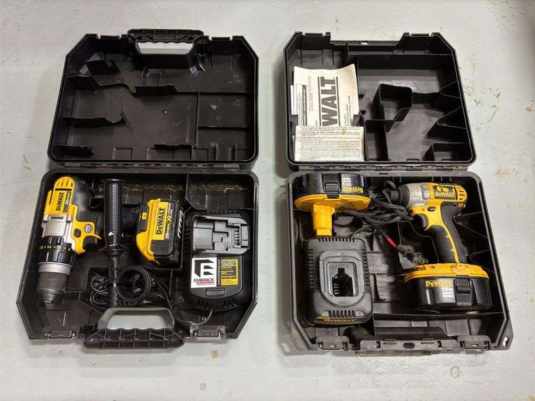 DeWalt Cordless 20v Max XR Hammer Drill/Driver Kit w/ Charger