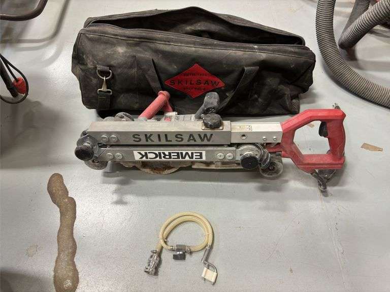 SkilSaw 7" Walk-Behind Concrete Wet Saw w/ Bag *Powers