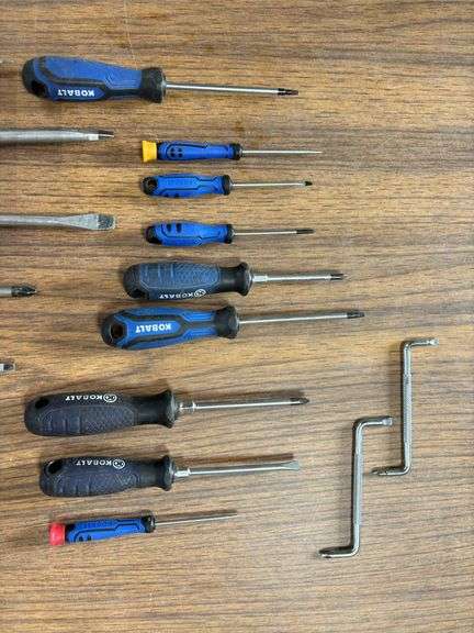 (16) Assorted Kobalt Screwdrivers