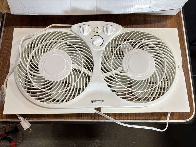 Utilitech 9" Twin Window Fan