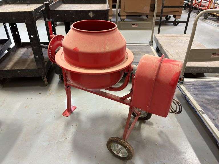 Central Machinery Mini-Cement Mixer - 1.25cu ft., 110v, 1200RPM, 1/4HP *Runs/Works