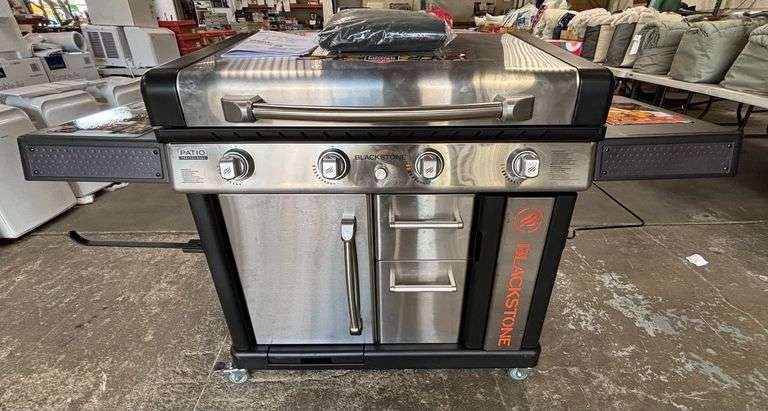 Blackstone 36” Propane Gas Griddle w/ Hood & Heat Shield & Window Guards
