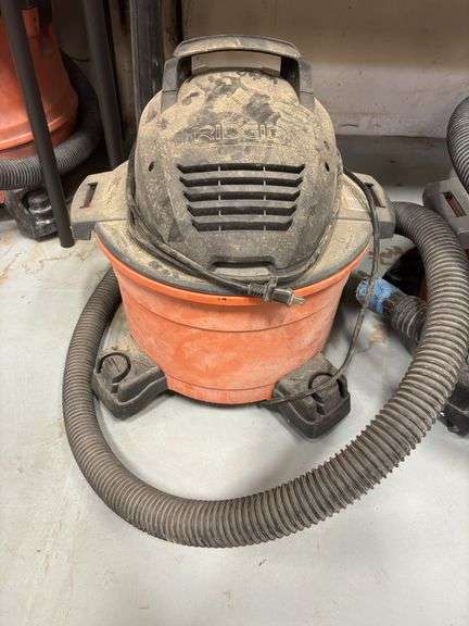 (3) Ridgid NXT Wet/Dry Shop Vacuums - (2) 10gal & (1) 12gal *Tested/Works