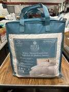 Hotel Grand Queen White Down Comforter