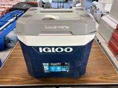 Igloo MaxCold Latitude 62qt Roller Cooler