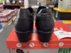 (4) JBU Womens Heeled Slip-On Clogs (Black Size 6/ 7.5/ 10)