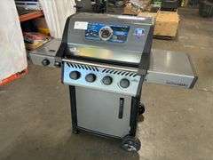 Napoleon 4-Burner Gas Barbecue