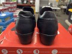 (4) JBU Womens Heeled Slip-On Clogs (Black Size 6/ 7.5/ 10)