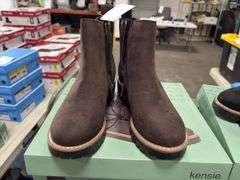 (2) Kensie Kayla B Heeled Chelsea Boots (1 Black Size 8 & 1 Brown Size 7)