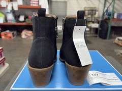 (2) Draper James Heeled Ankle Boots (Black Size 9/ 11)
